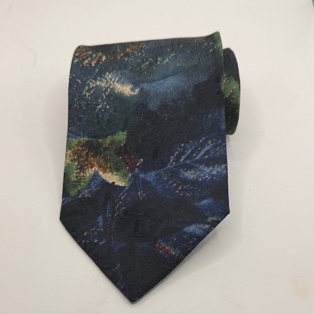 Ermenegildo‎ Zegna Dark Blue and Green Tie 55.2” X 3.6” in
